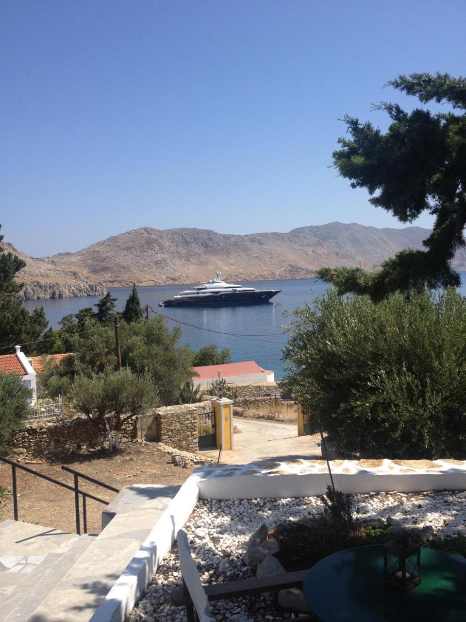 Panorama Thea Daire Simi Dış mekan fotoğraf